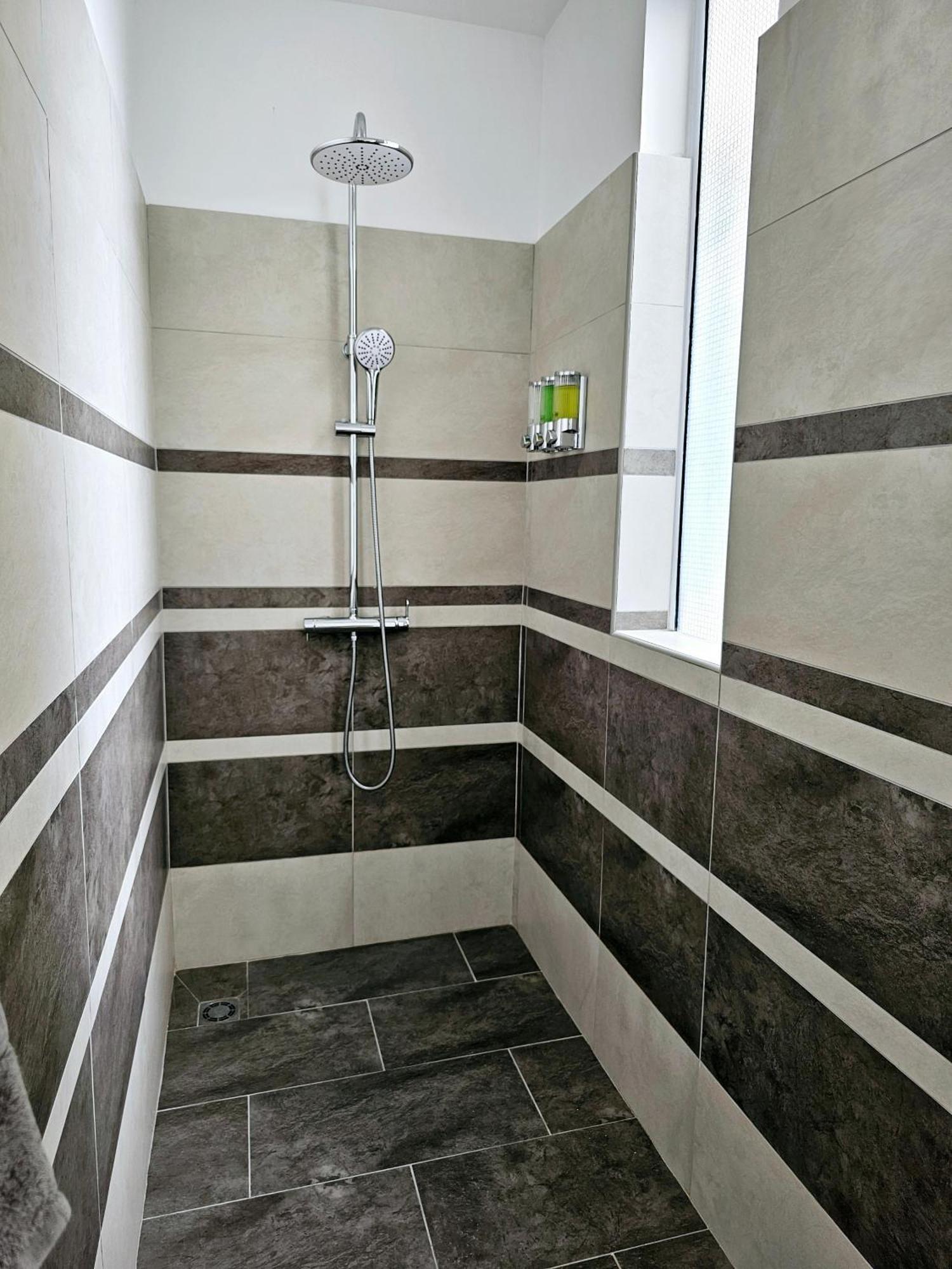 הוילה Paea Cozy House In A Private Complex מראה חיצוני תמונה