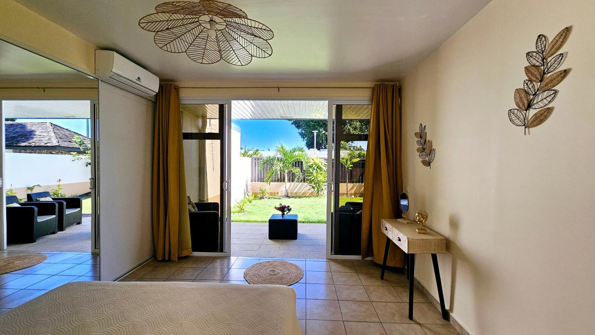 הוילה Paea Cozy House In A Private Complex מראה חיצוני תמונה